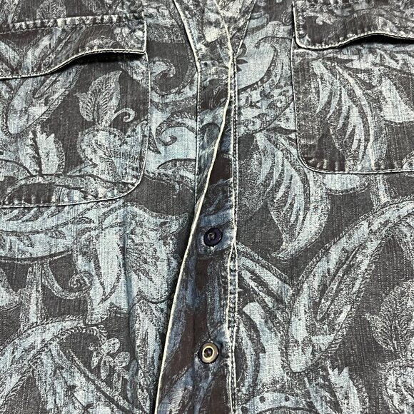 Chico’s 1 Denim Blue Lyocell Button-Up Shirt M Floral Paisley Print Long Sleeve - Picture 4 of 9